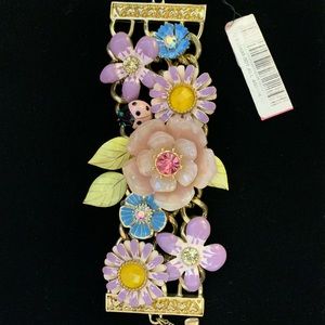 Betsey Johnson spring statement toggle bracelet